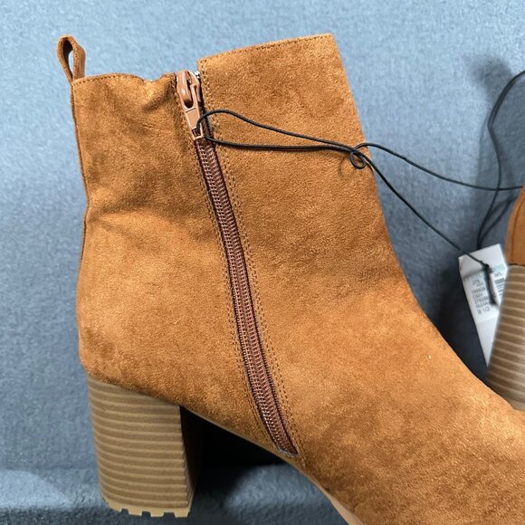 Maurices Womens 9.5 Cognac Brown Pointed Toe Ankle Side Zip Boots Booties NWT - Picture 5 of 11